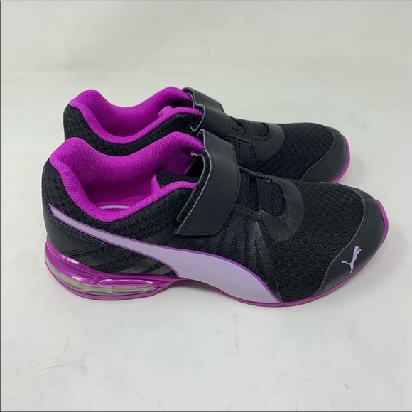 •SOLD OUT! PUMA | NIB | Black/Orchid Sneakers• - Picture 2 of 8